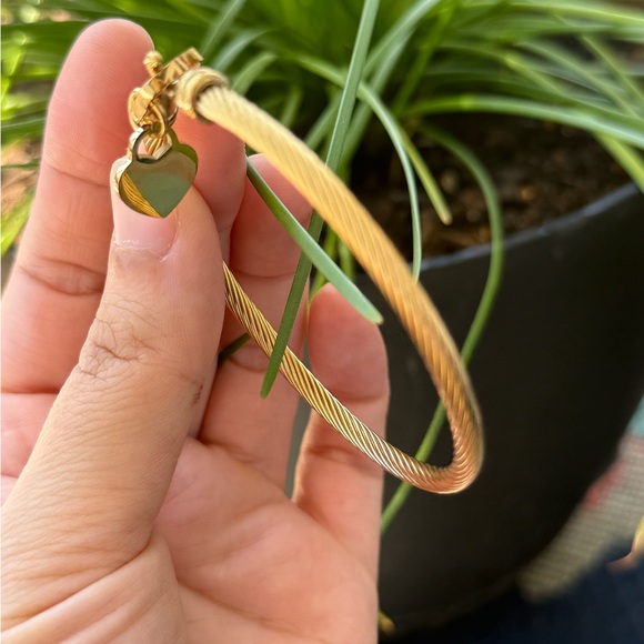 Bracelet 18K Gold Stainless Steel Heart Bangle - Picture 8 of 11